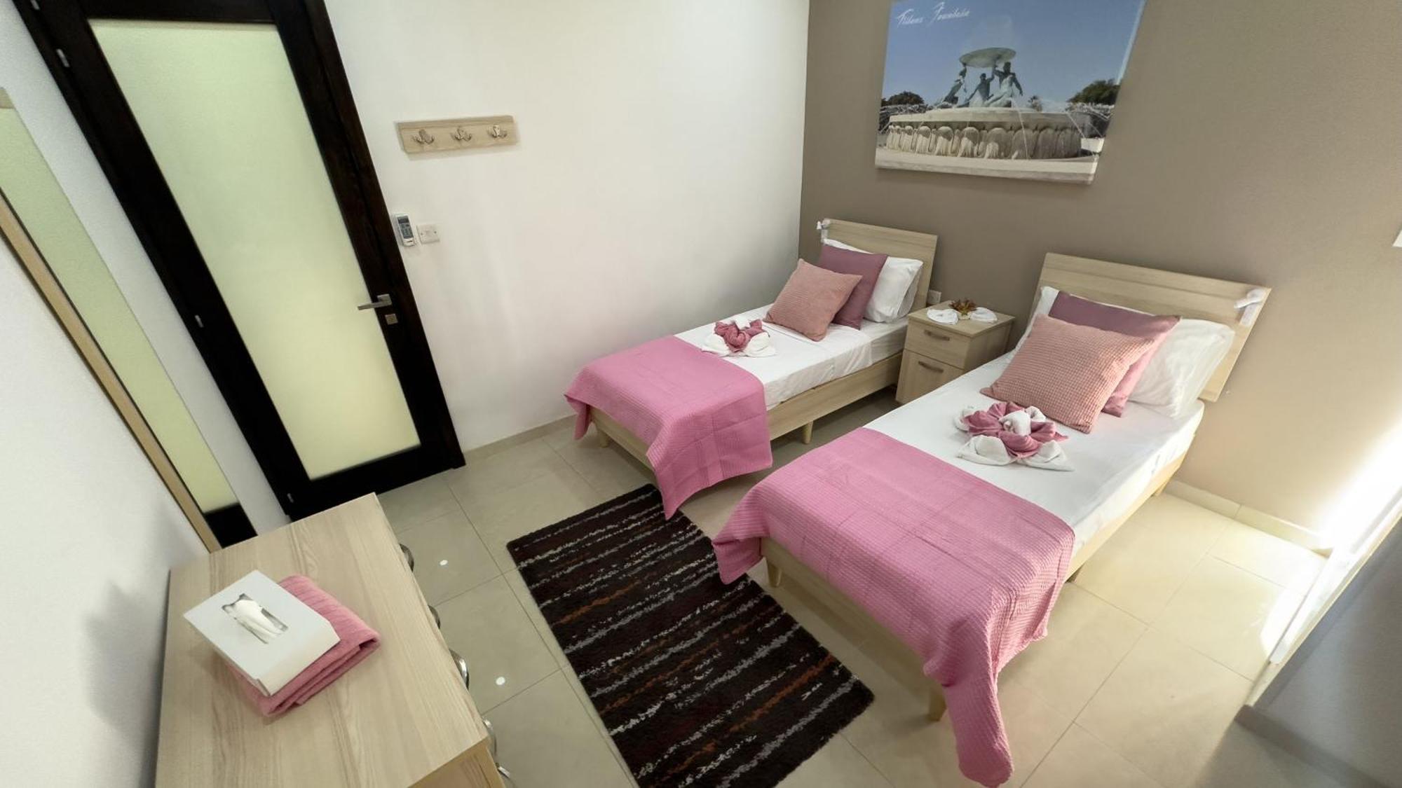 Apartament In Ta' Xbiex 3Br- 3 Min Yatch Marina Msida Exterior photo